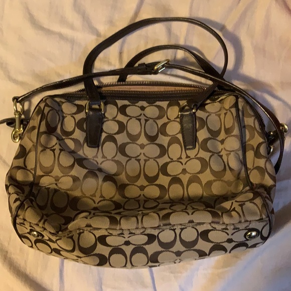 Coach purse - Picture 2 of 3